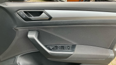 Volkswagen T-Roc 1.5 TSI Life 5dr DSG Petrol Hatchback